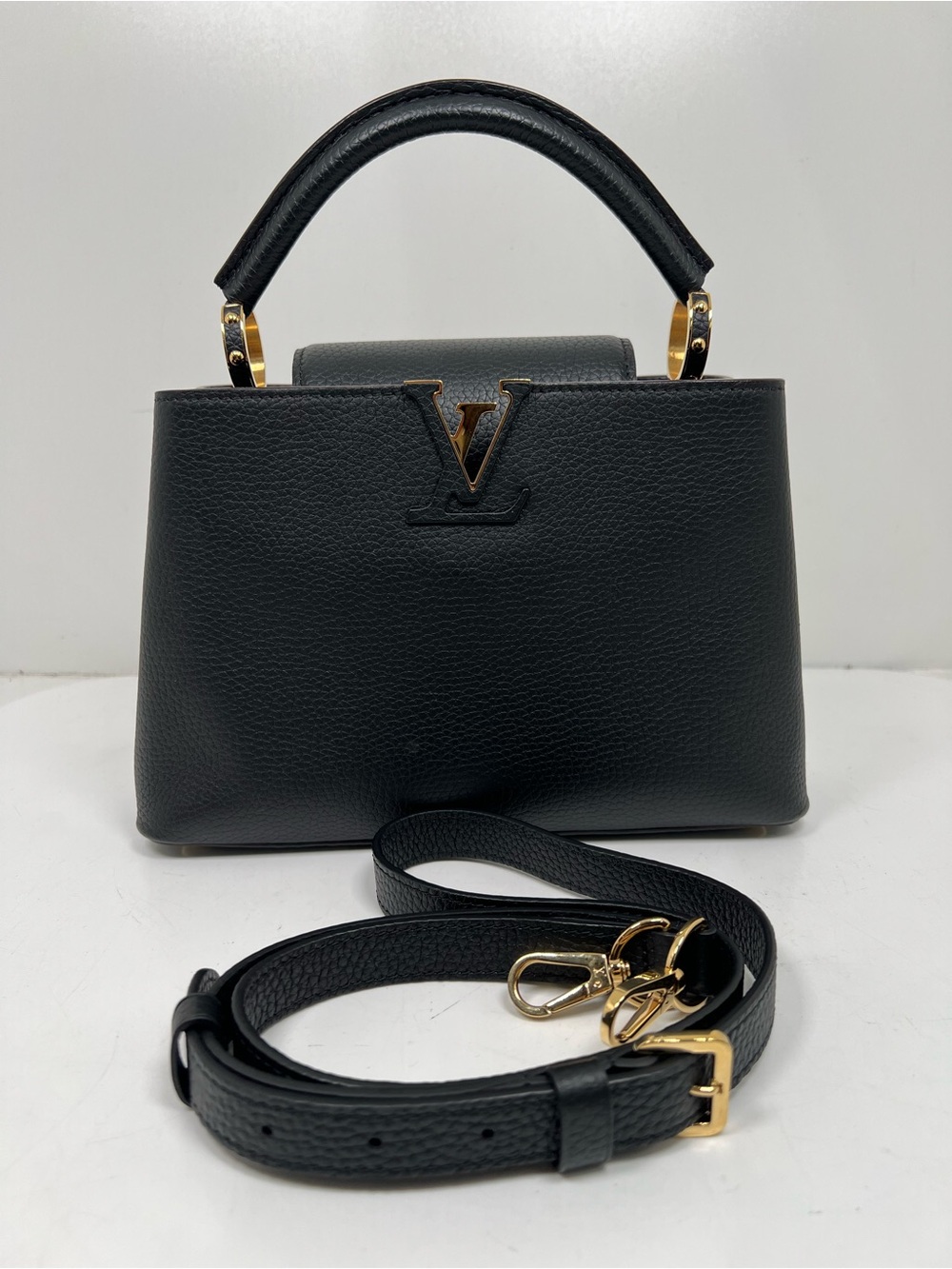 Louis Vuitton Capucines Bag Leather BB